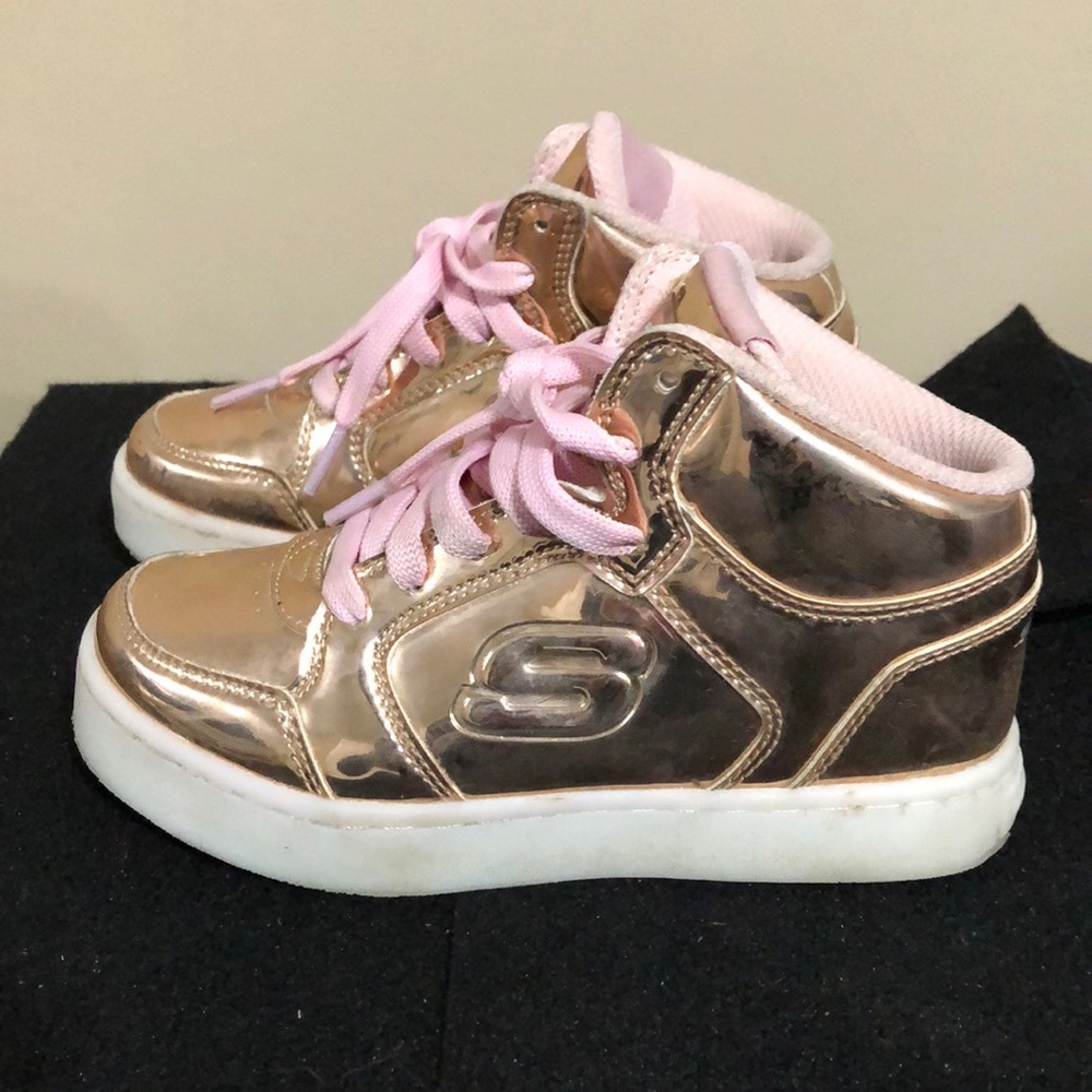 Skechers Kids Shoes in Metallic Gold and Pink
